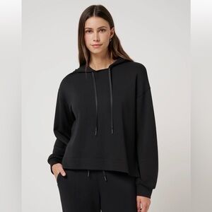 Travis Mathew Skyloft Soft Hoodie Womens - Large